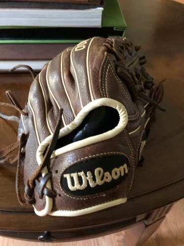Infield 11.75" A900 Baseball Glove