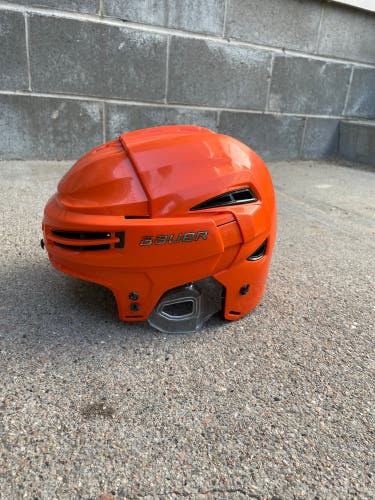 Used Large Bauer Re-Akt 100 Helmet