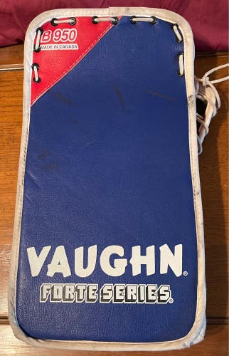 Vintage Vaughn B 950 Blocker Full Right
