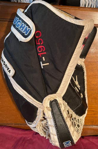 Vintage Vaughn T-1950 Mitt Full Right