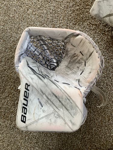 Bauer Vapor 3X Goalie Glove Senior