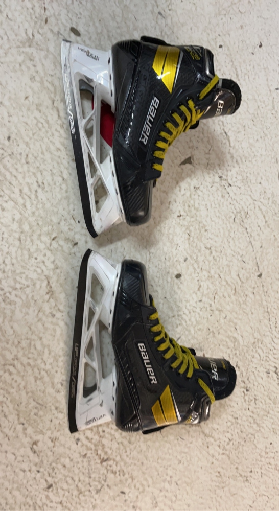 Used Bauer Regular Width  Size 8 Ultrasonic Hockey Goalie Skates