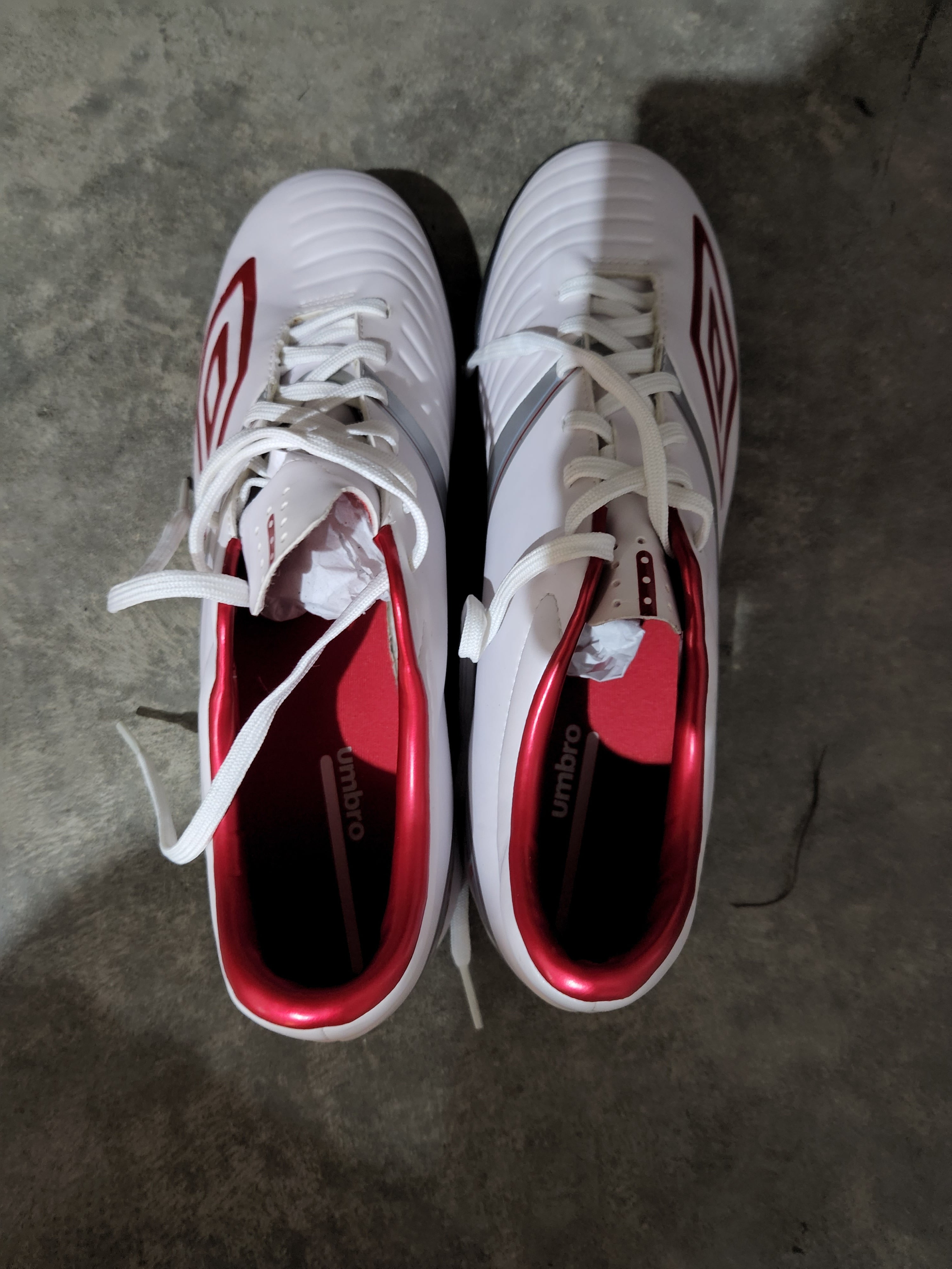 Umbro White/silver/red New Size 9.0 (Women's 10) Indoor
