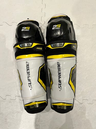 Bauer Supreme 2S Pro shin pads 14”