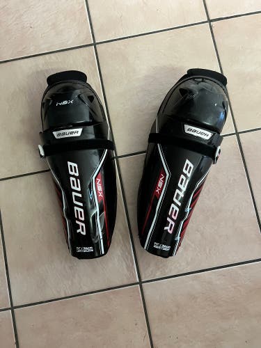 Bauer NSX senior shin pads