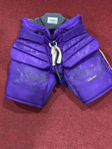 Mankato State Large Bauer Pro Stock Goalie Pants Item#MNGP29