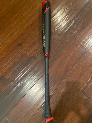 2022 Axe Avenge Pro (-3) 30 oz 33" Bat