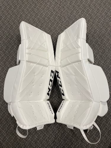 CCM EFLEX 5.9 30” +1” Goal leg pads