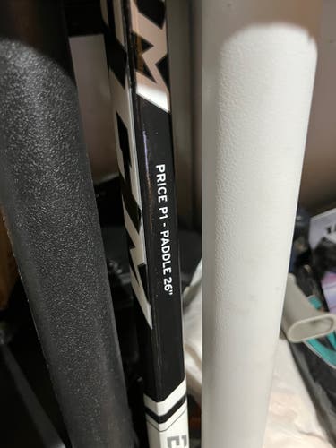New CCM Regular Extreme Flex E4.9 Goalie Stick 26" Paddle