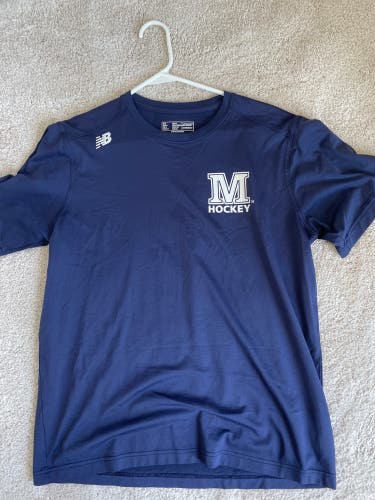 Maine Hockey Team Issued 2016 Shirt