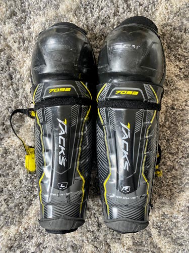 CCM Tacks 7092 Shin Pads 15”