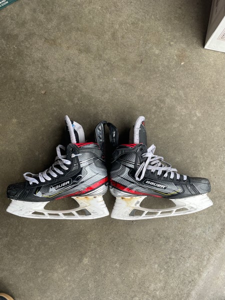 Used Bauer Regular Width Pro Stock Size 9.5 Vapor 2X Pro Hockey Skates