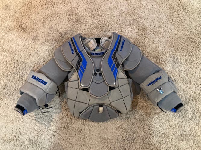 XL Vaughn Velocity VE8 Pro Goalie Chest Protector