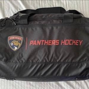 Florida Panthers NHL Hockey team issued coaches / duffle bag