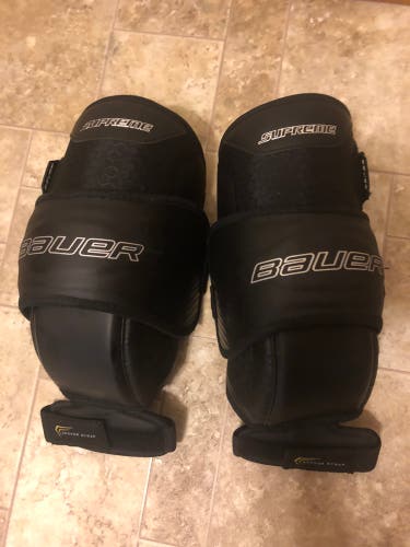 Used Bauer Supreme Knee Guards