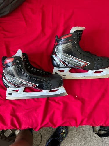 Used CCM Regular Width  Size 9 Jetspeed ft460 Hockey Goalie Skates