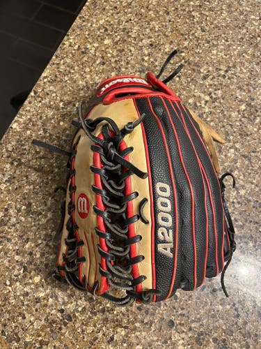 Outfield 12.75" A2000 Baseball Glove