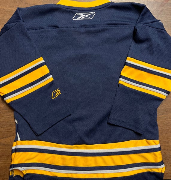 BUFFALO SABRES 2000s REEBOK NHL HOCKEY JERSEY LARGE – The Felt Fanatic