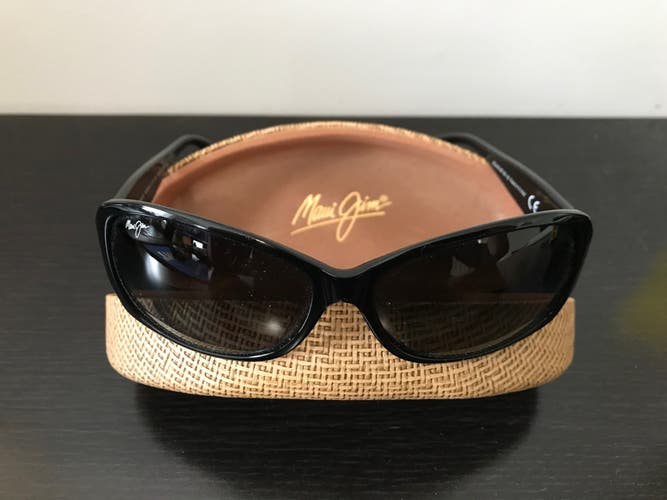 Black Women's Used Adult One Size Fits All…Maui Jim Sunglasses