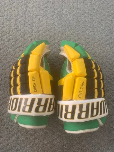 “Limited Edition” Minnesota North Stars Warrior Remix Gloves 13"