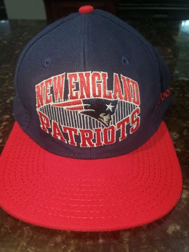 NFL official - New England Patriots Snapback Size 7 1 / 4