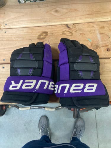 Bauer 14" Pro Stock Nexus 2N Gloves