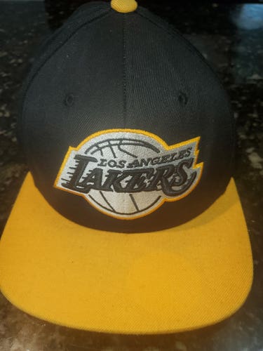 Vintage Snapback Hat Mitchell& Ness  - LA Lakers Hat - Size 7 1 / 4