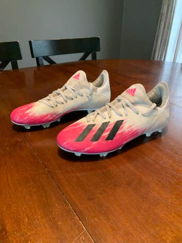 White Adult Used Men's Size 9.5 (Women's 10.5) Adidas