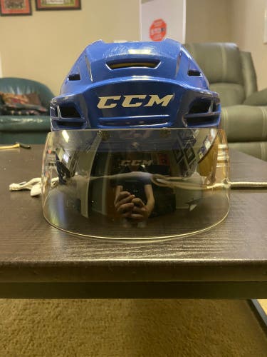 Medium CCM Tacks 310 Helmet With Visor