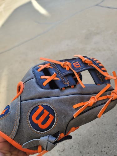 New Wilson A450 Baseball Glove 11.5"