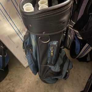 Golf cart bag with Club dividers
