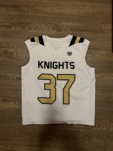 Bundle for @volks008