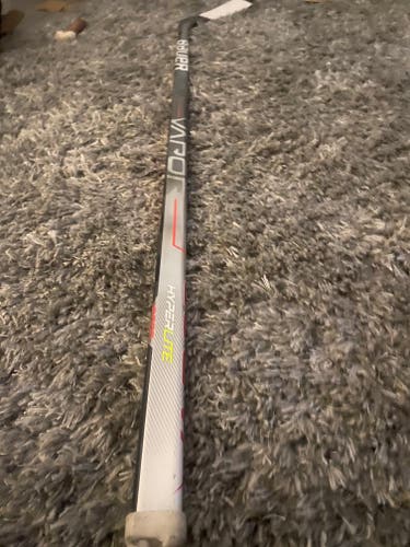 Used Senior Bauer Right Handed Vapor Hyperlite Hockey Stick P92