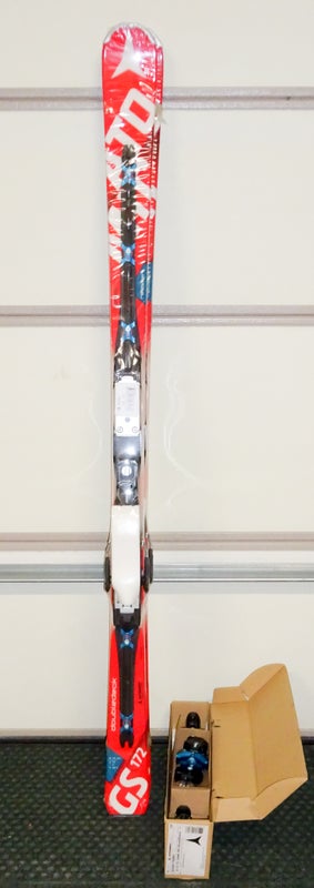 ATOMIC Redster Doubledeck Giant Slalom w/Atomic Neox 12(Din 4-12