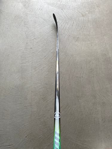 Senior Right Handed P92 Pro Stock Alpha DX Pro Hockey Stick