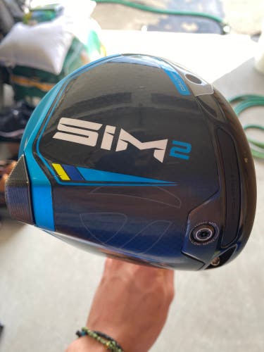 Men's Right Handed Stiff Flex 9 Loft Sim2 Driver