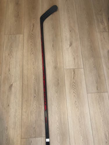 Pro Stock Senior Right Handed  Jetspeed FT4 Pro Hockey Stick