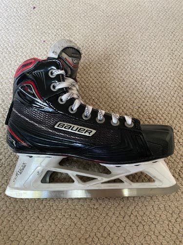 Used Bauer Regular Width  Size 4.5 vapor x900 Hockey Goalie Skates