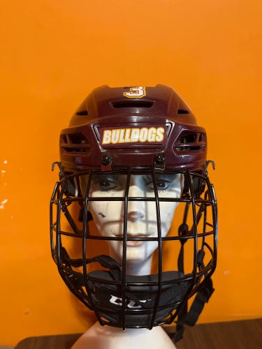 Game Used Minnesota-Duluth Bulldogs CCM Resistance 110 Helmet/Cage Combo Size S