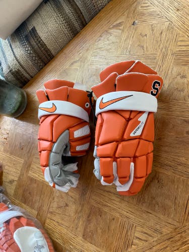 New Nike vapor elite Syracuse gloves
