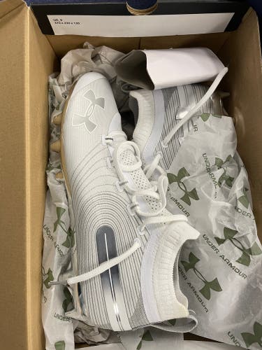 White Under Armour Low Cut Spotlight MC