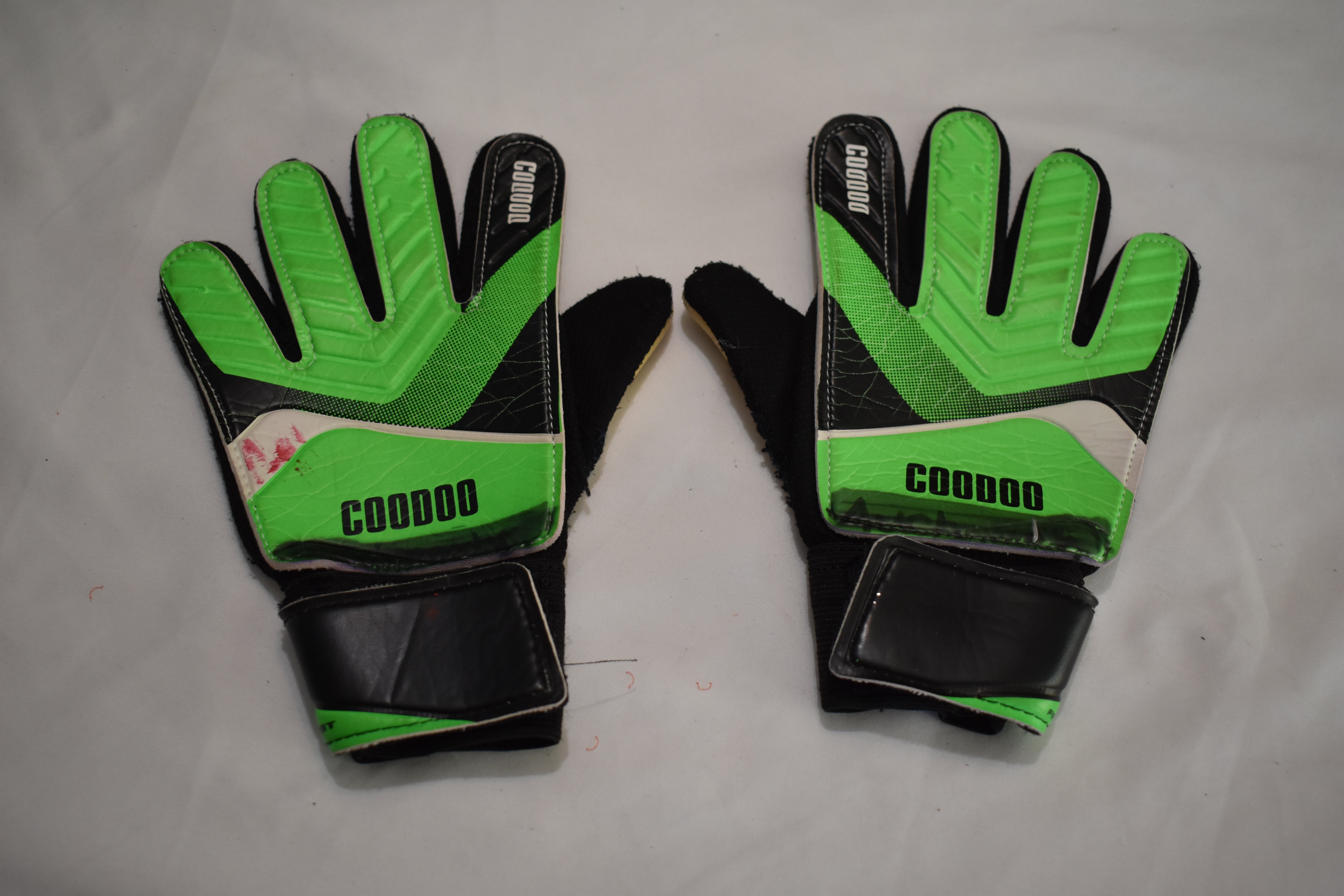 Zoli Goalie Goalkeeper Soccer Padded Gloves Classic Pro Size 10 White Green 