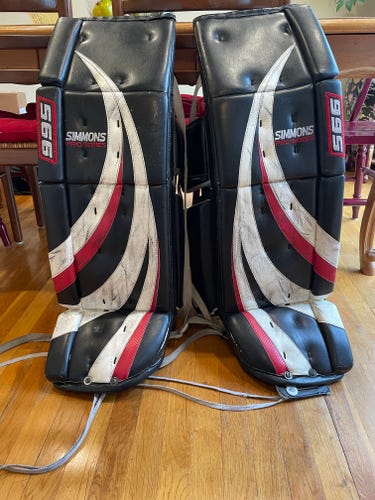 Used 34" Simmons 995 Goalie Leg Pads