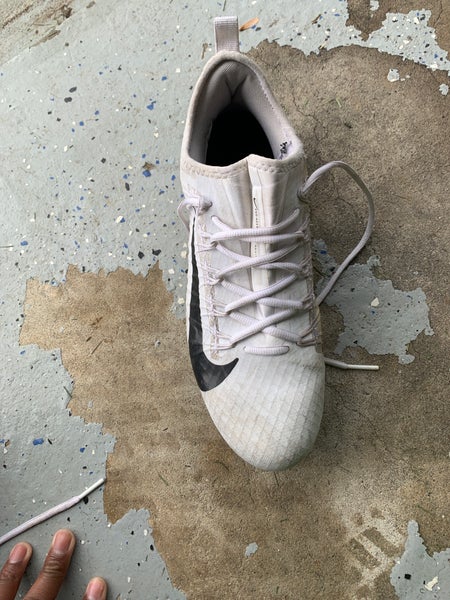 White Men's Turf Cleats Low Cut Huarache