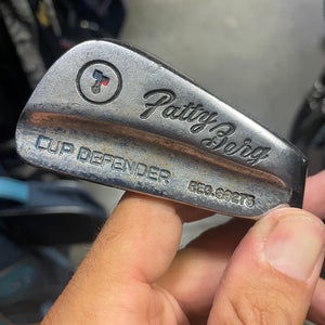 Vintage golf Club Wilson Patty Berg cup defender  Iron n7