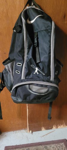 Used Nike Bat Bag
