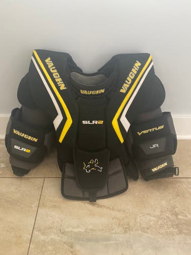 Jr Large Vaughn Ventus SLR2 Goalie Chest Protector