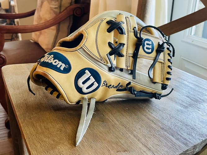 Infield 11.5" A2000 Baseball Glove