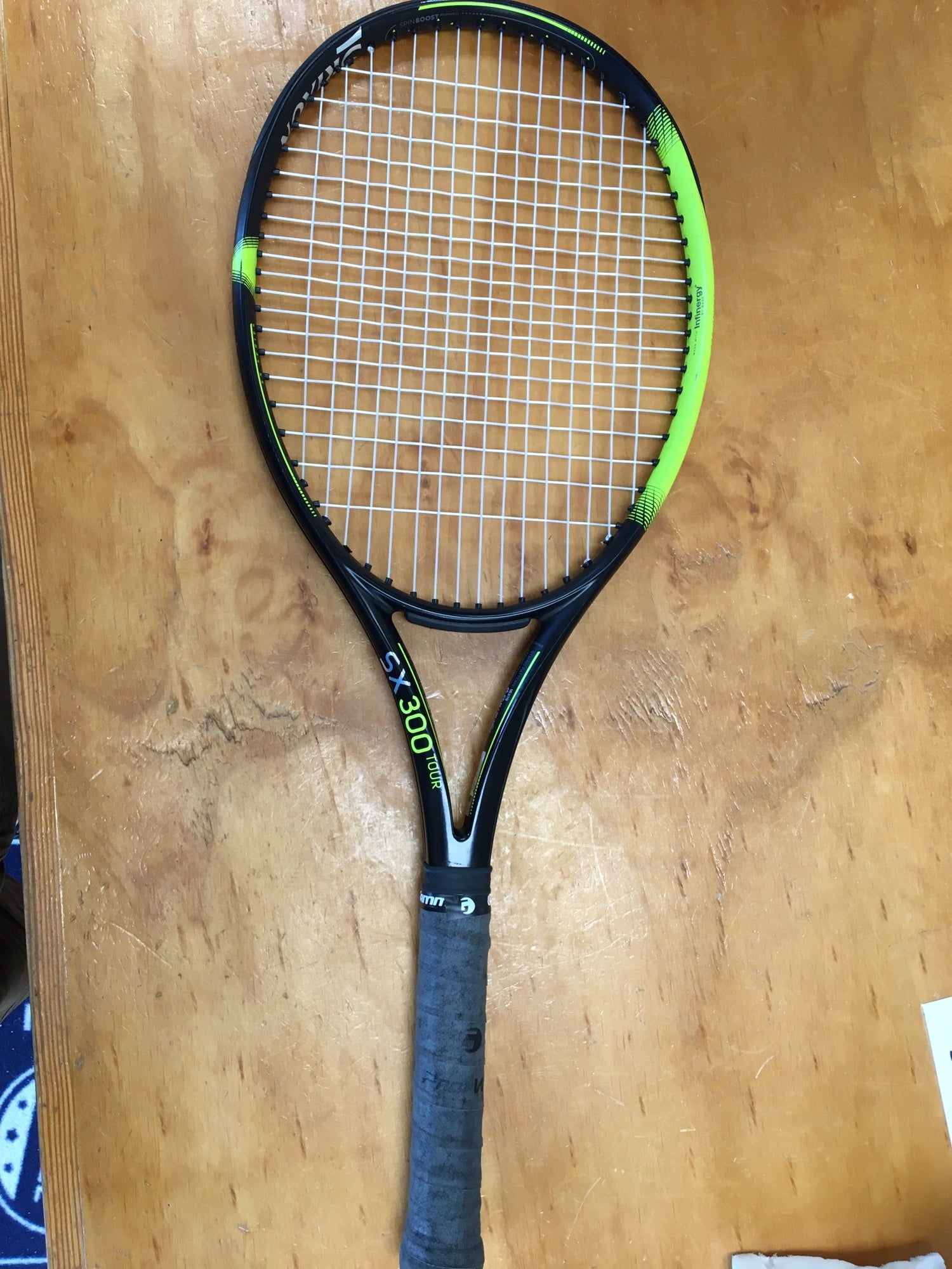 Price For Each. Dunlop Srixon CX200 Plus tennis racquet 4 3/8 Never Used 