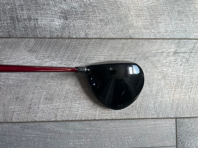 Men's Right Handed Regular Flex 10.5 Loft R9 Driver